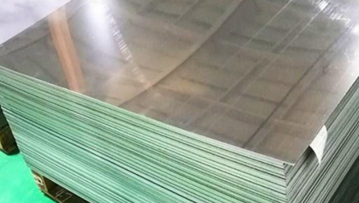 UV mirror silver sheet 120 x 290 cm permukaan cermin silver, Blitar